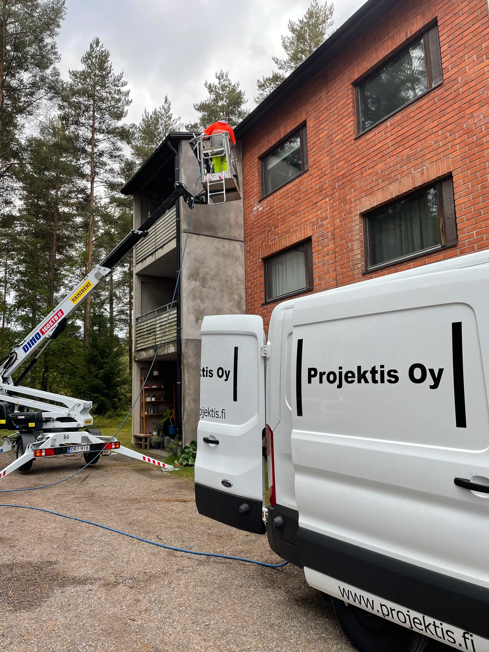 Julkisivupesut – Projektis Oy