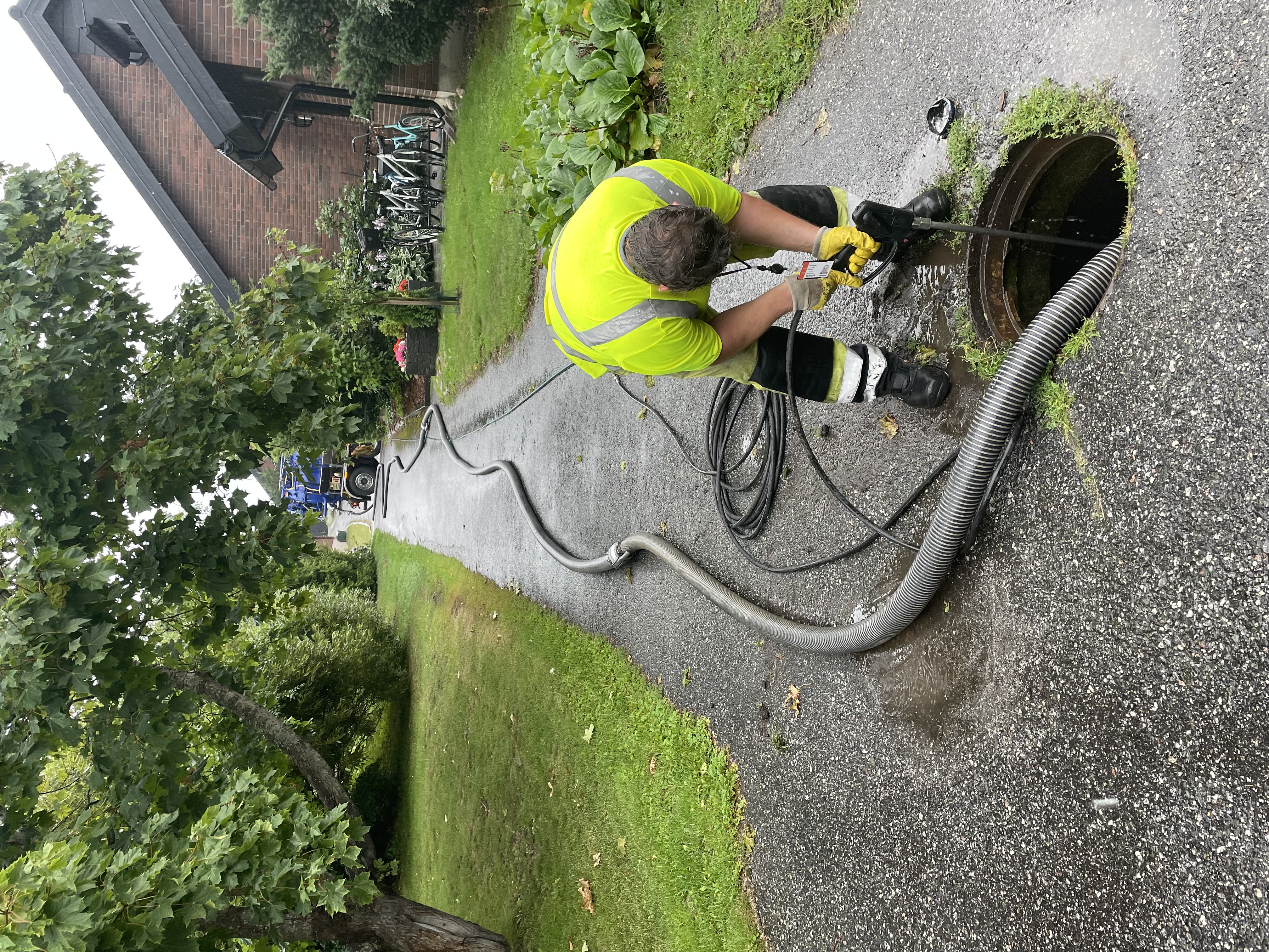 Salaoja- ja viemärikorjaukset – Projektis Oy